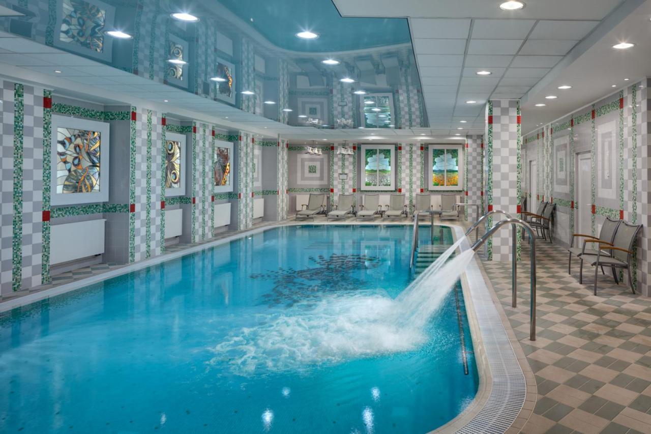 Ensana Butterfly Hotel Mariánské Lázně Екстериор снимка