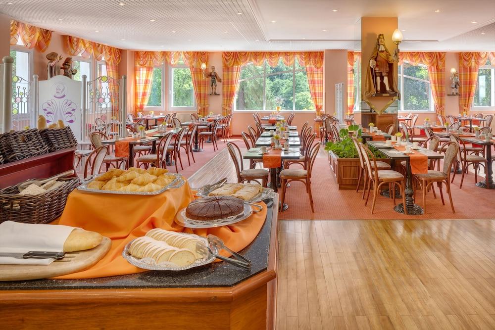 Ensana Butterfly Hotel Mariánské Lázně Екстериор снимка