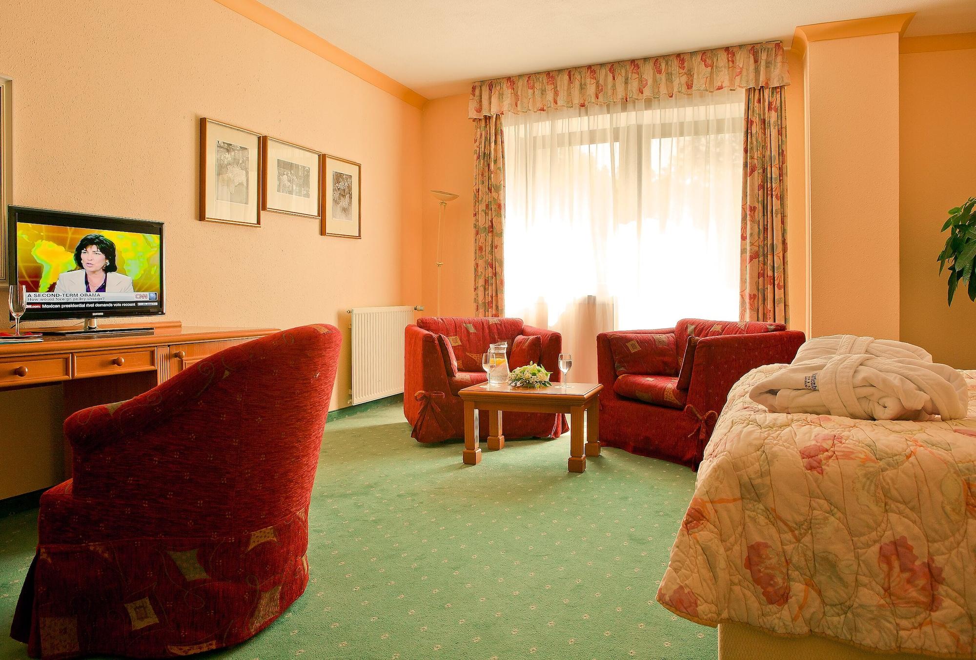 Ensana Butterfly Hotel Mariánské Lázně Екстериор снимка