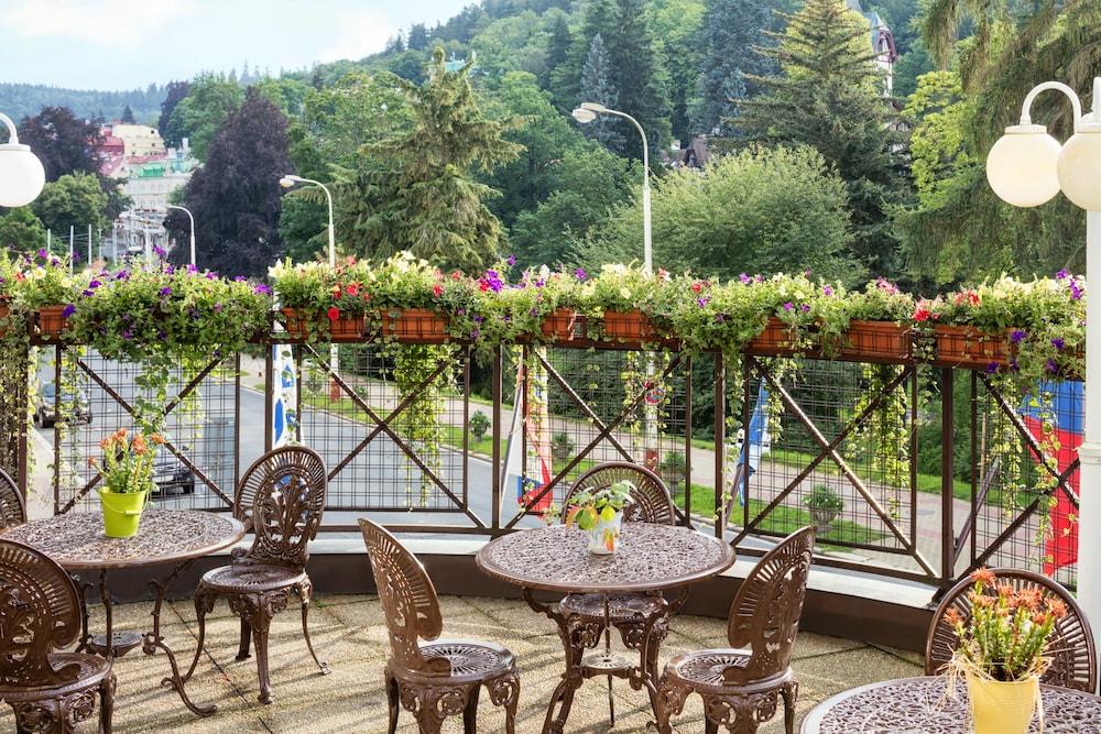 Ensana Butterfly Hotel Mariánské Lázně Екстериор снимка